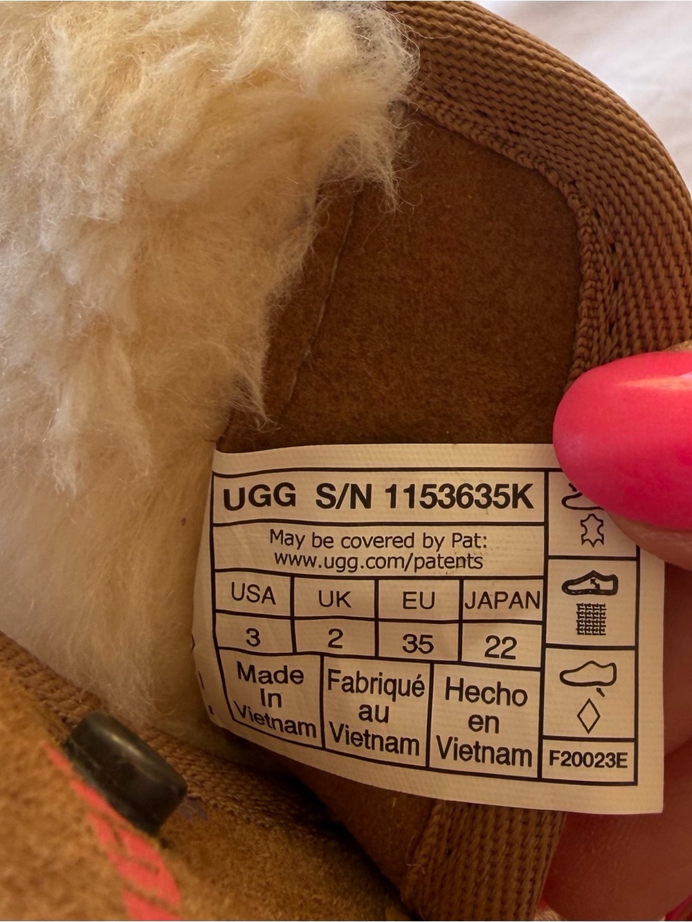 UGG Kids Like New!! Jona Confetti Logo Suede Boots Sz 3 - Picture 9 of 11